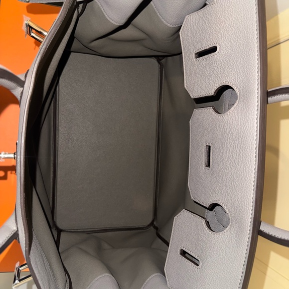 Elegant Hermes 2025 HAC 40 in Etain Togo on Palladium Hardware - Picture 6 of 14